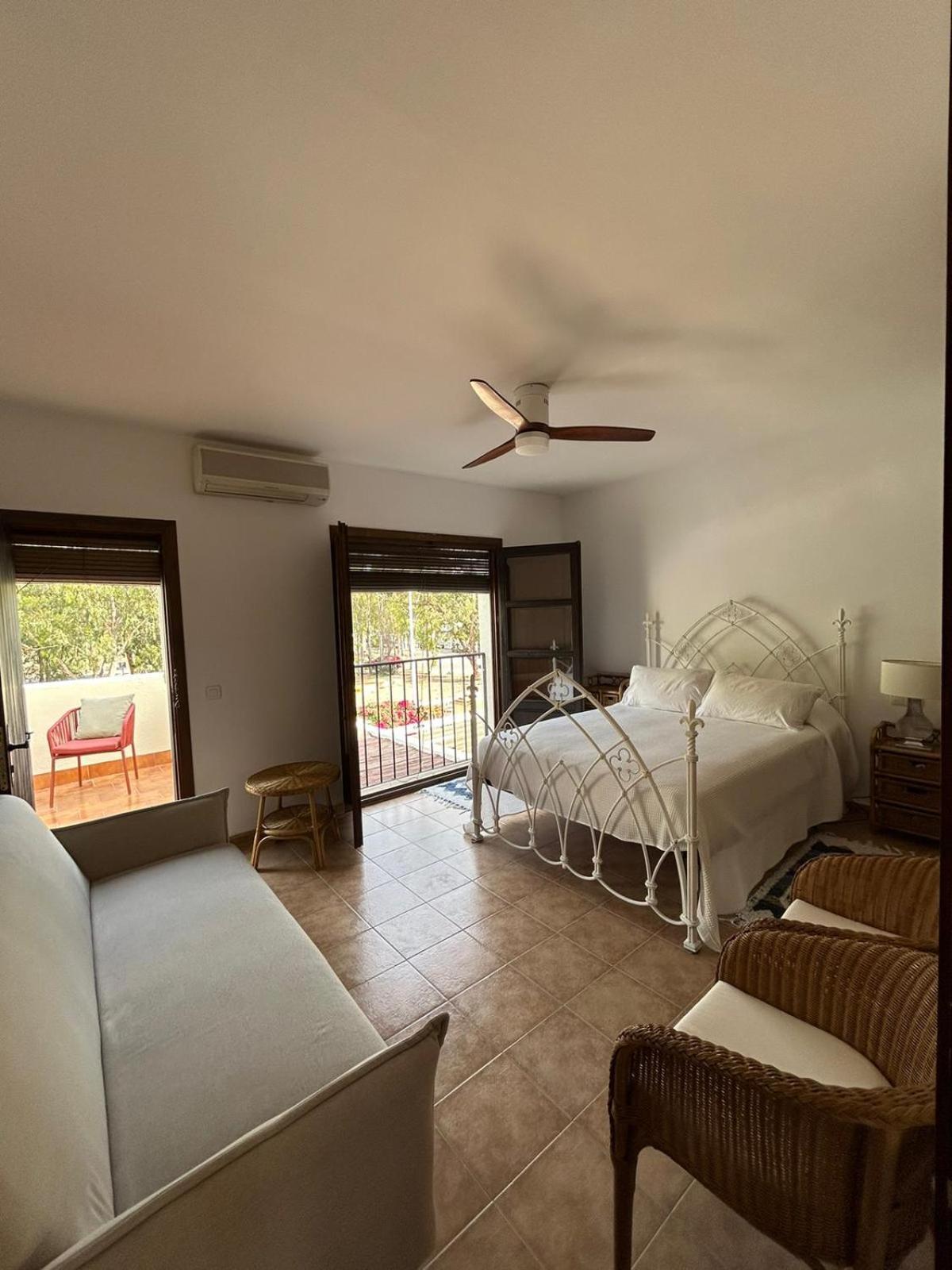 Casa Con Piscina En San Jose Sotillo Eksteriør bilde
